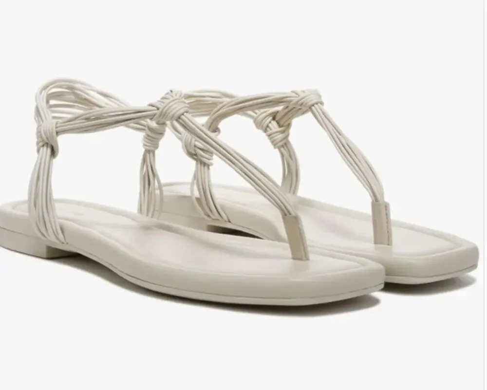 Vince Deja Knotted Leather T-Strap Thong Sandals 7m Moonlight (Cream)